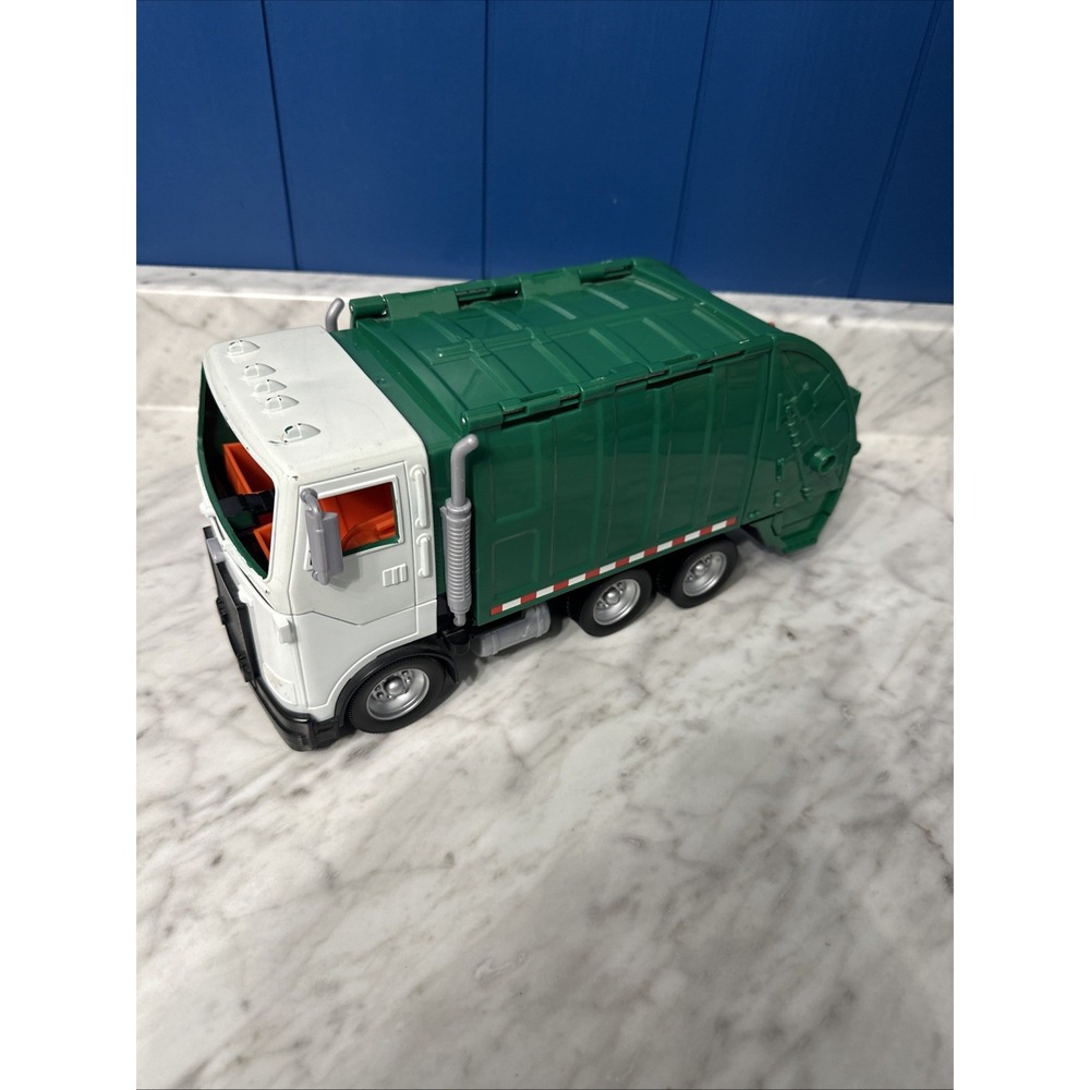 Disney Toy Story 3 Transforming Garbage‎ Truck Matchbox